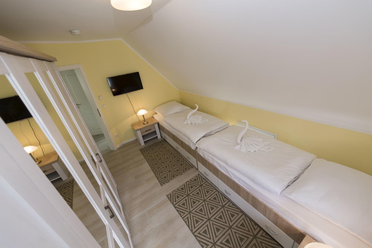 Ferienhaus Regenbogen F401 Mit Kamin, Terrasse, Garten